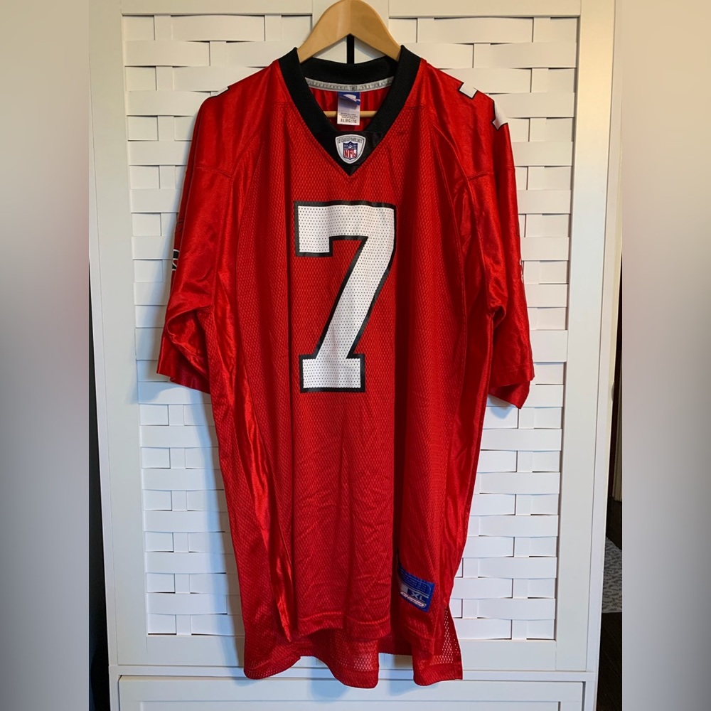 ♦️VINTAGE MICHAEL VICK JERSEY♦️